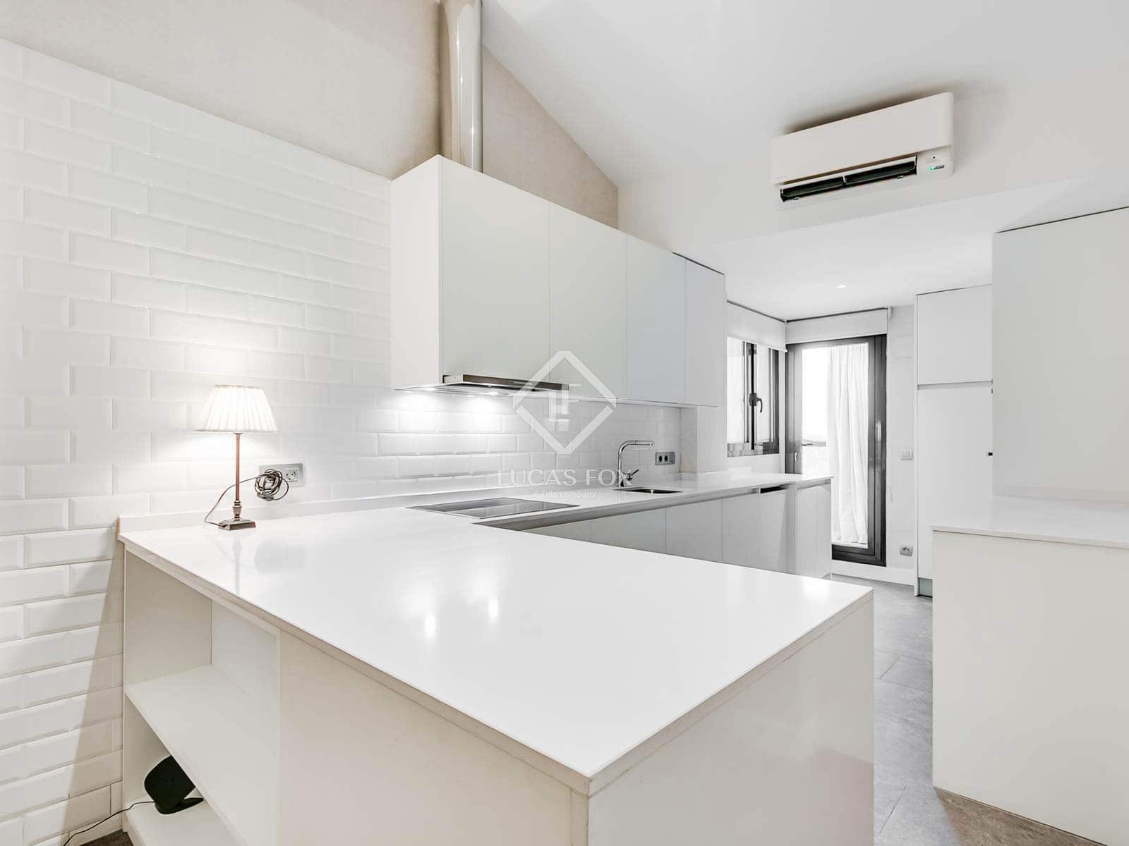 4 soveværelse Penthouse til salg i Madrid by med garage - € 1.850.000 (Ref: 9190258)