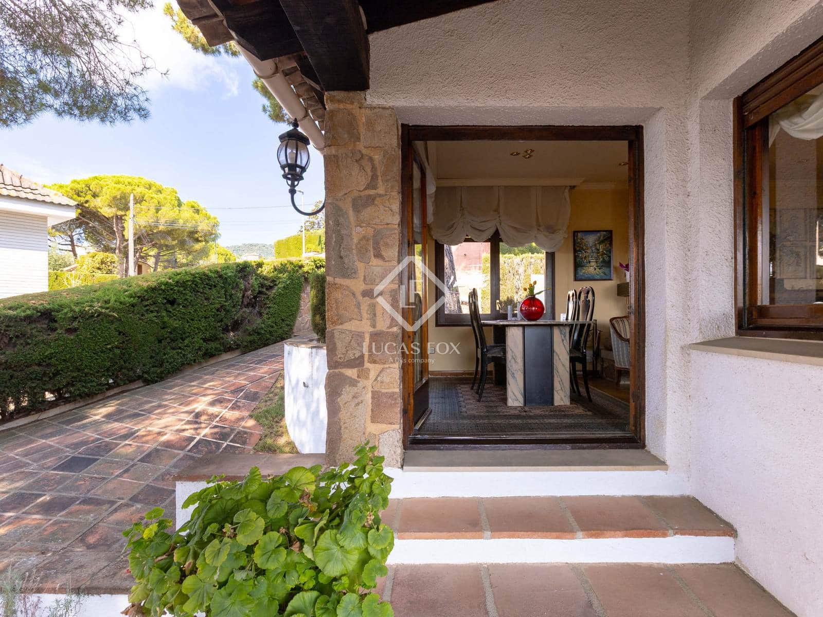 4 soveværelse Villa til salg i Vilassar de Dalt med garage - € 795.000 (Ref: 9190259)