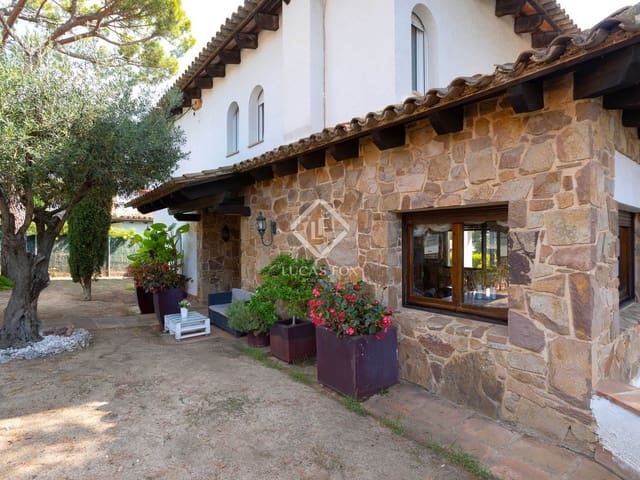 4 quarto Moradia para venda em Vilassar de Dalt com garagem - 795 000 € (Ref: 9190259)