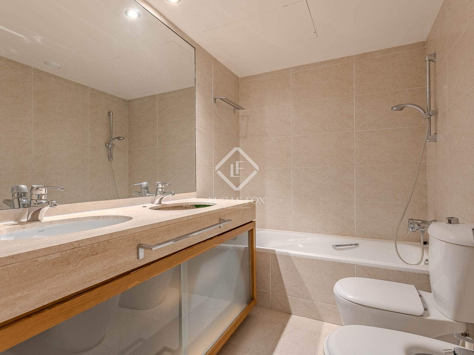 3 bedroom Apartment for rent in Barcelona city with garage - € 3,424 (Ref: 9191379)