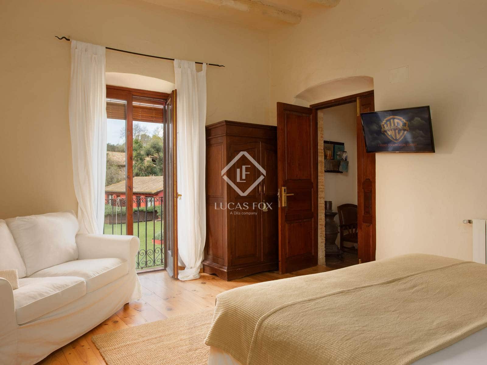 11 soveværelse Erhverv til salg i Cabanelles med swimmingpool garage - € 1.590.000 (Ref: 9193278)