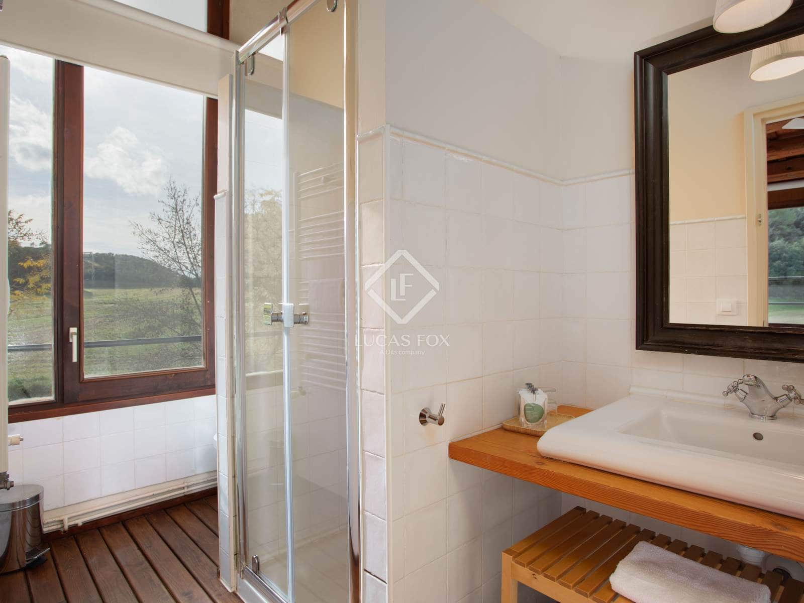 11 soveværelse Erhverv til salg i Cabanelles med swimmingpool garage - € 1.590.000 (Ref: 9193278)