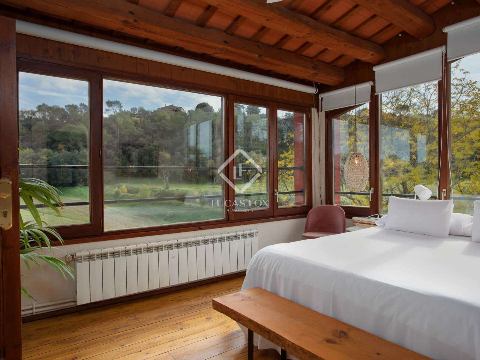 11 soveværelse Erhverv til salg i Cabanelles med swimmingpool garage - € 1.590.000 (Ref: 9193278)