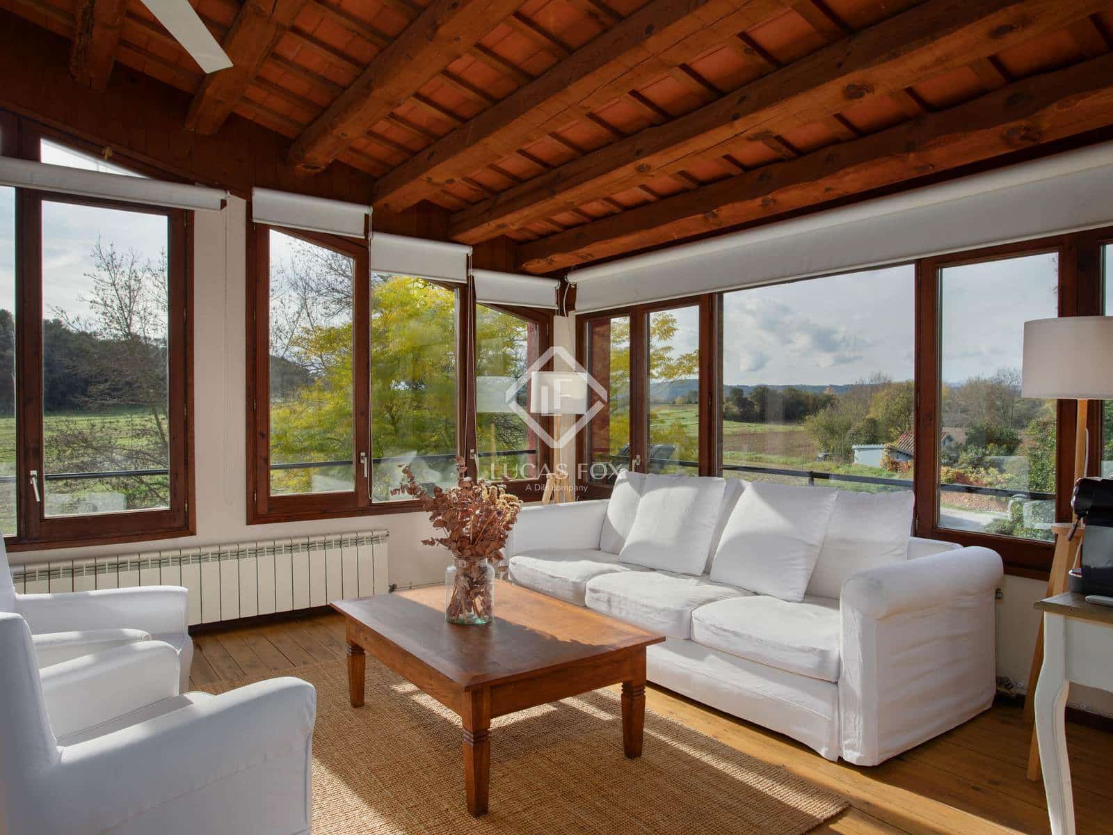 11 soveværelse Erhverv til salg i Cabanelles med swimmingpool garage - € 1.590.000 (Ref: 9193278)