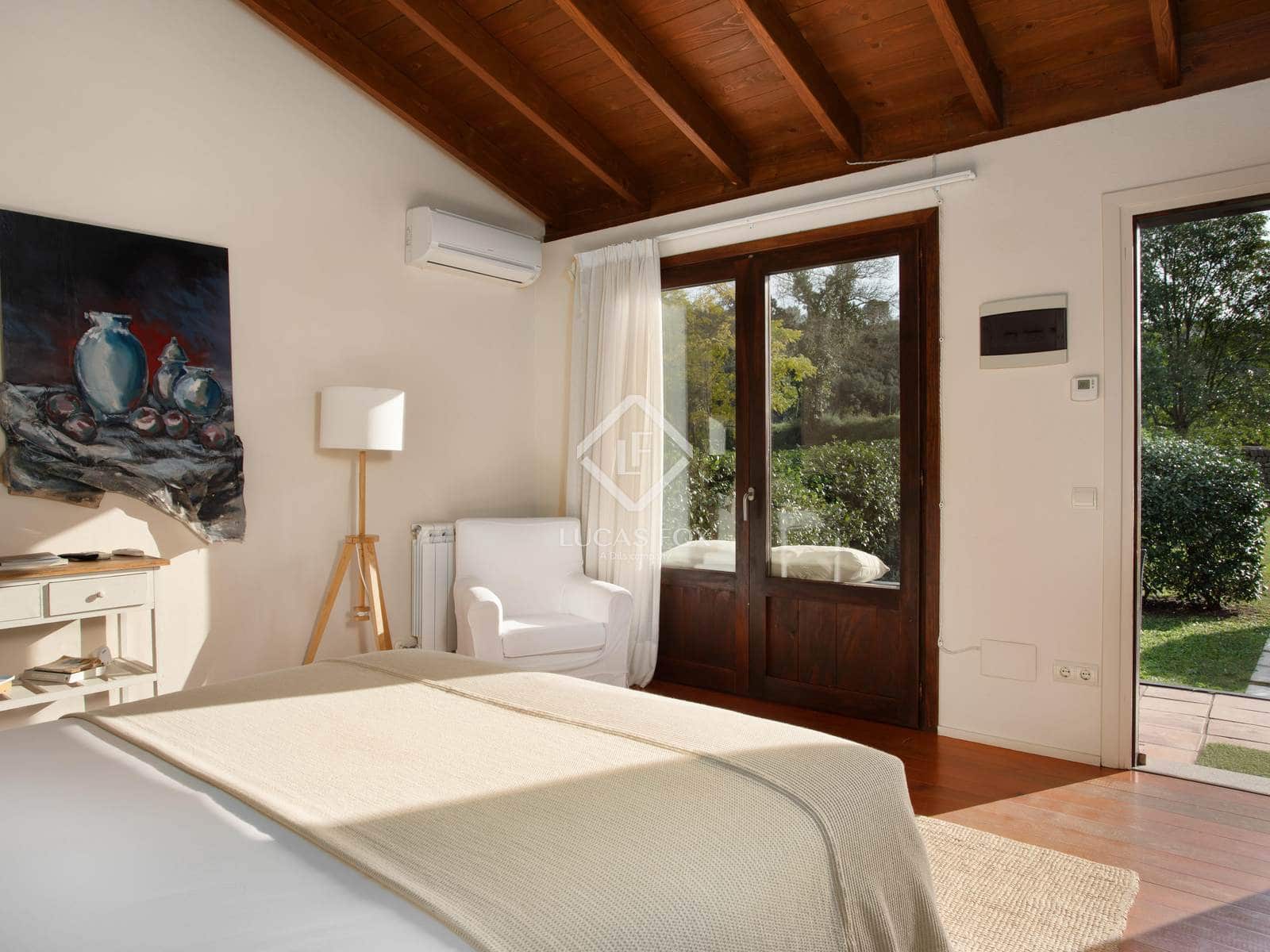 11 soveværelse Erhverv til salg i Cabanelles med swimmingpool garage - € 1.590.000 (Ref: 9193278)