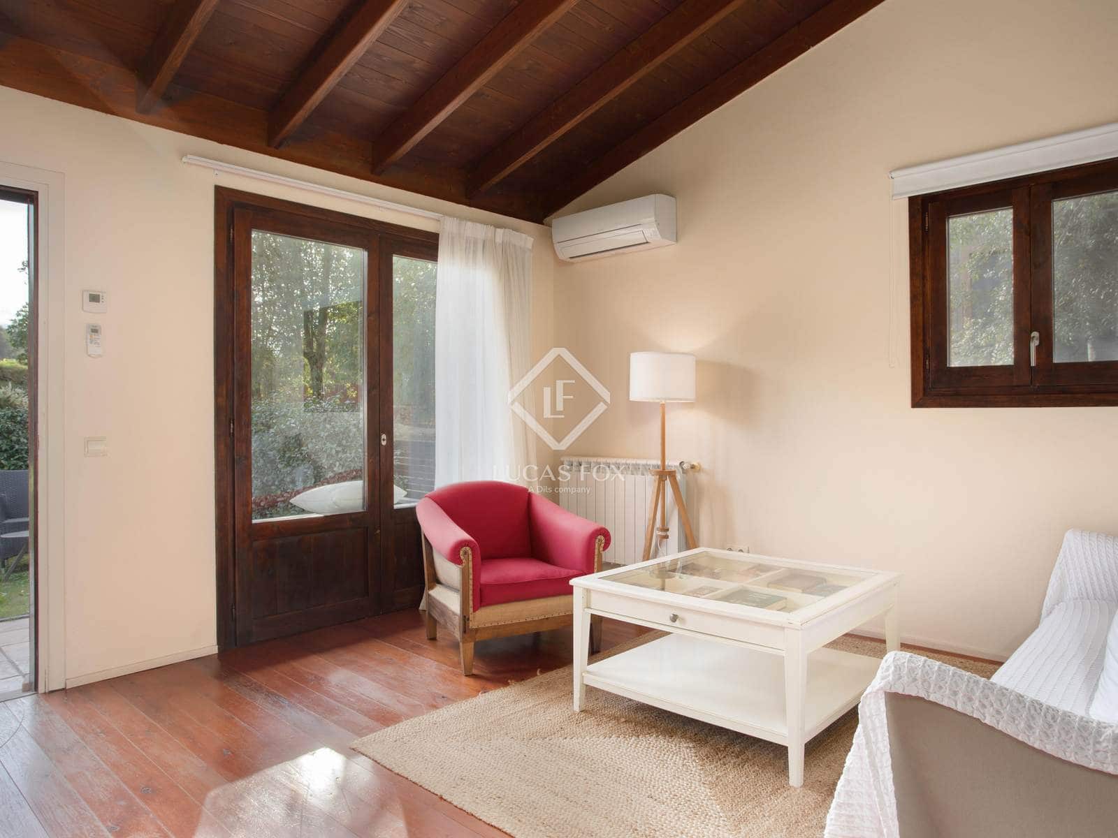 11 soveværelse Erhverv til salg i Cabanelles med swimmingpool garage - € 1.590.000 (Ref: 9193278)