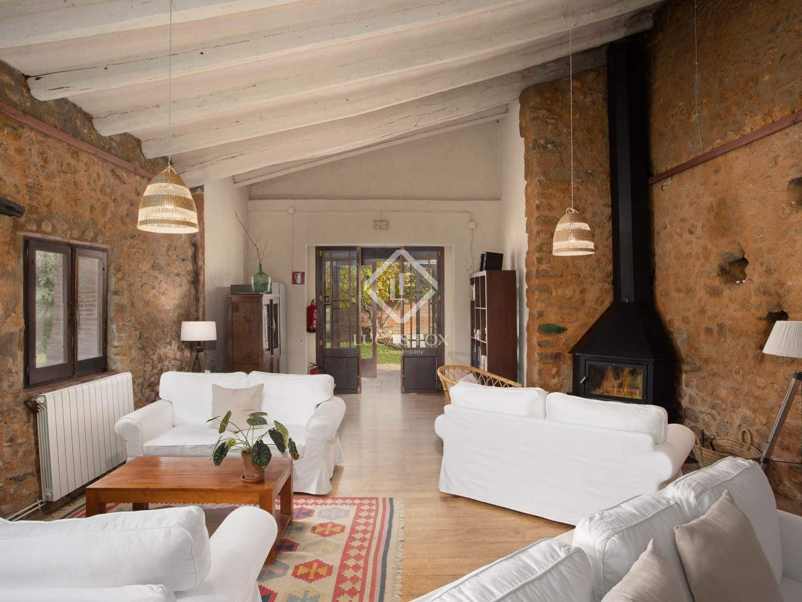 11 soveværelse Erhverv til salg i Cabanelles med swimmingpool garage - € 1.590.000 (Ref: 9193278)