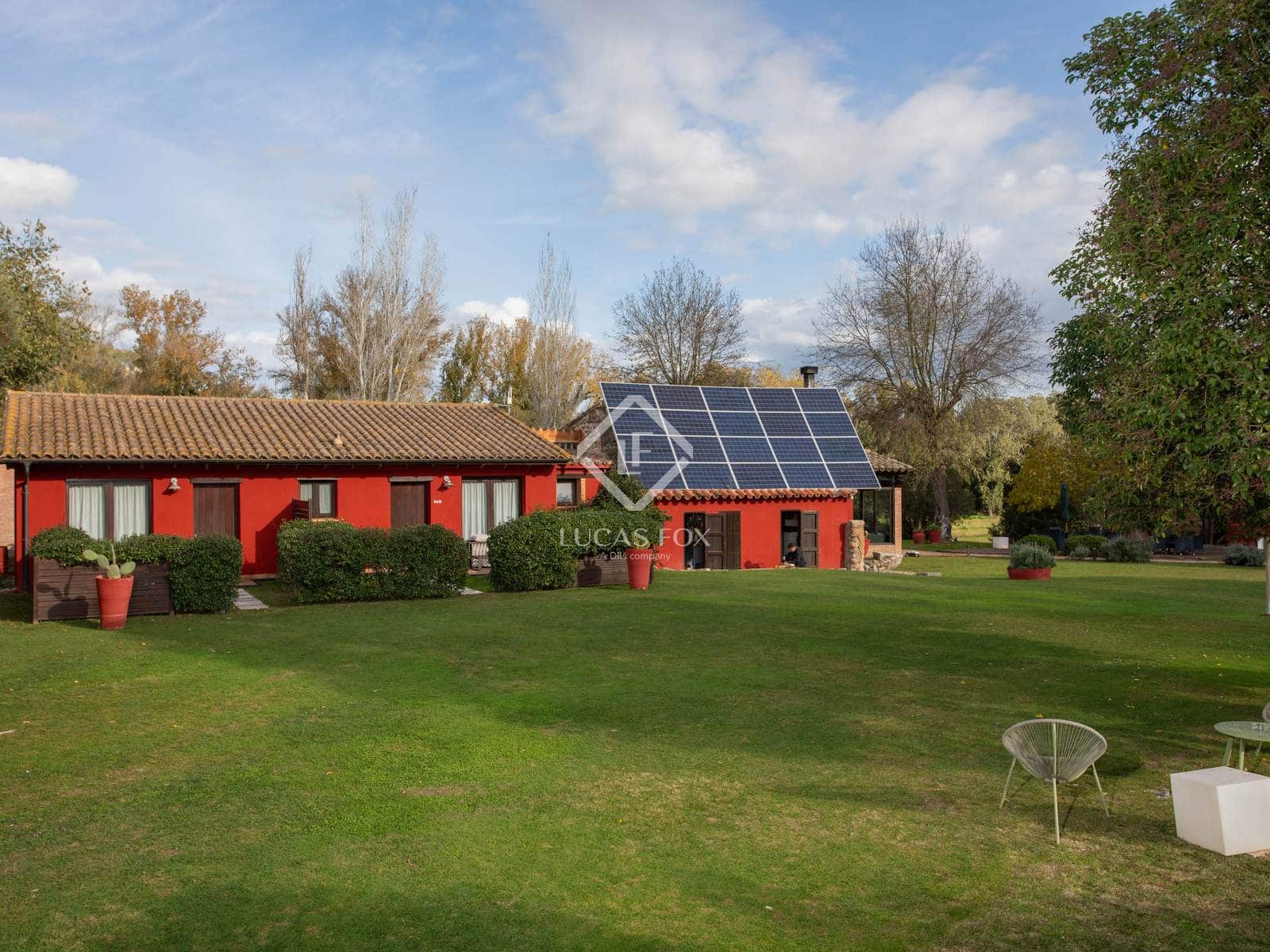 11 soveværelse Erhverv til salg i Cabanelles med swimmingpool garage - € 1.590.000 (Ref: 9193278)