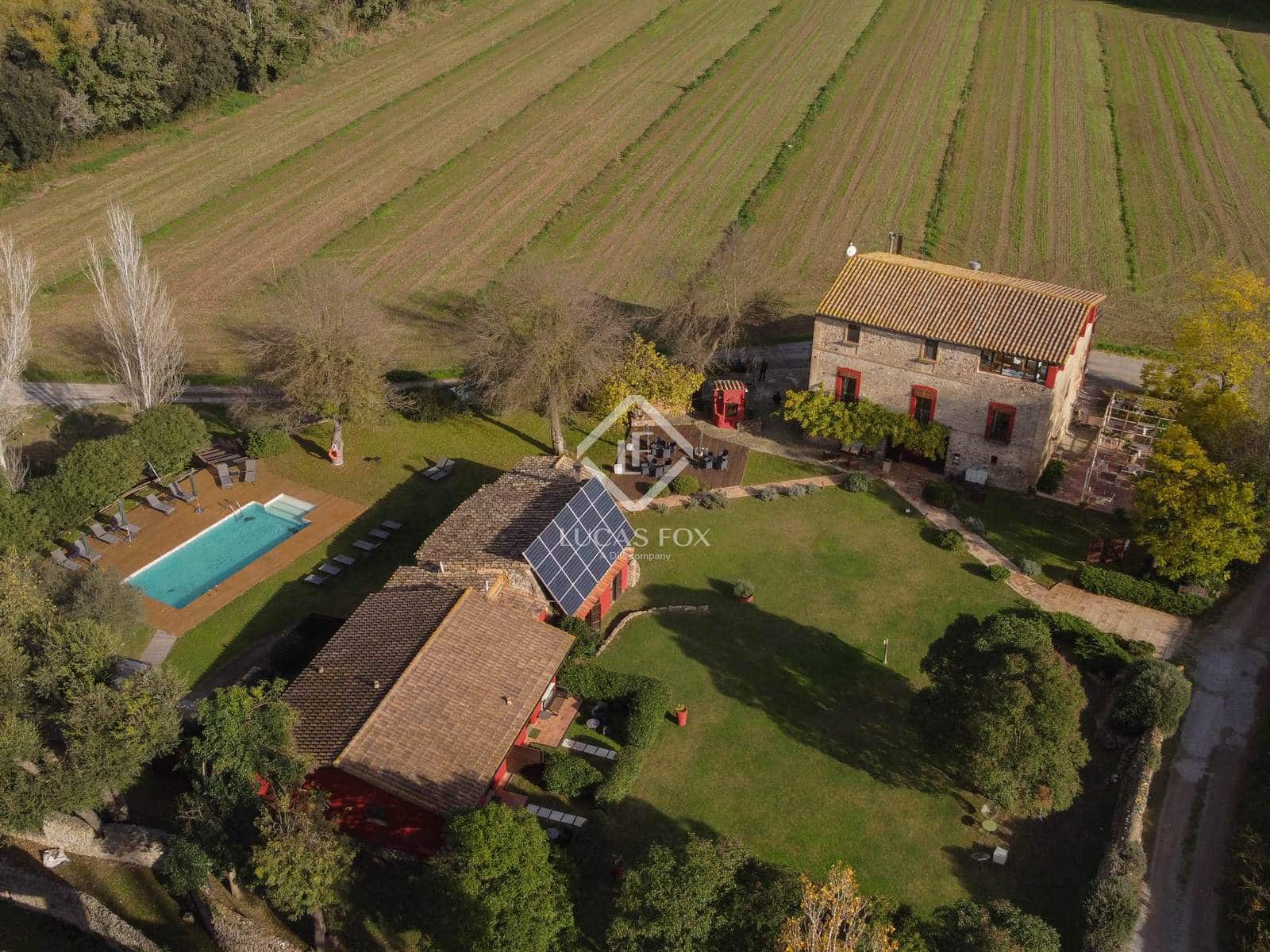 11 soveværelse Erhverv til salg i Cabanelles med swimmingpool garage - € 1.590.000 (Ref: 9193278)