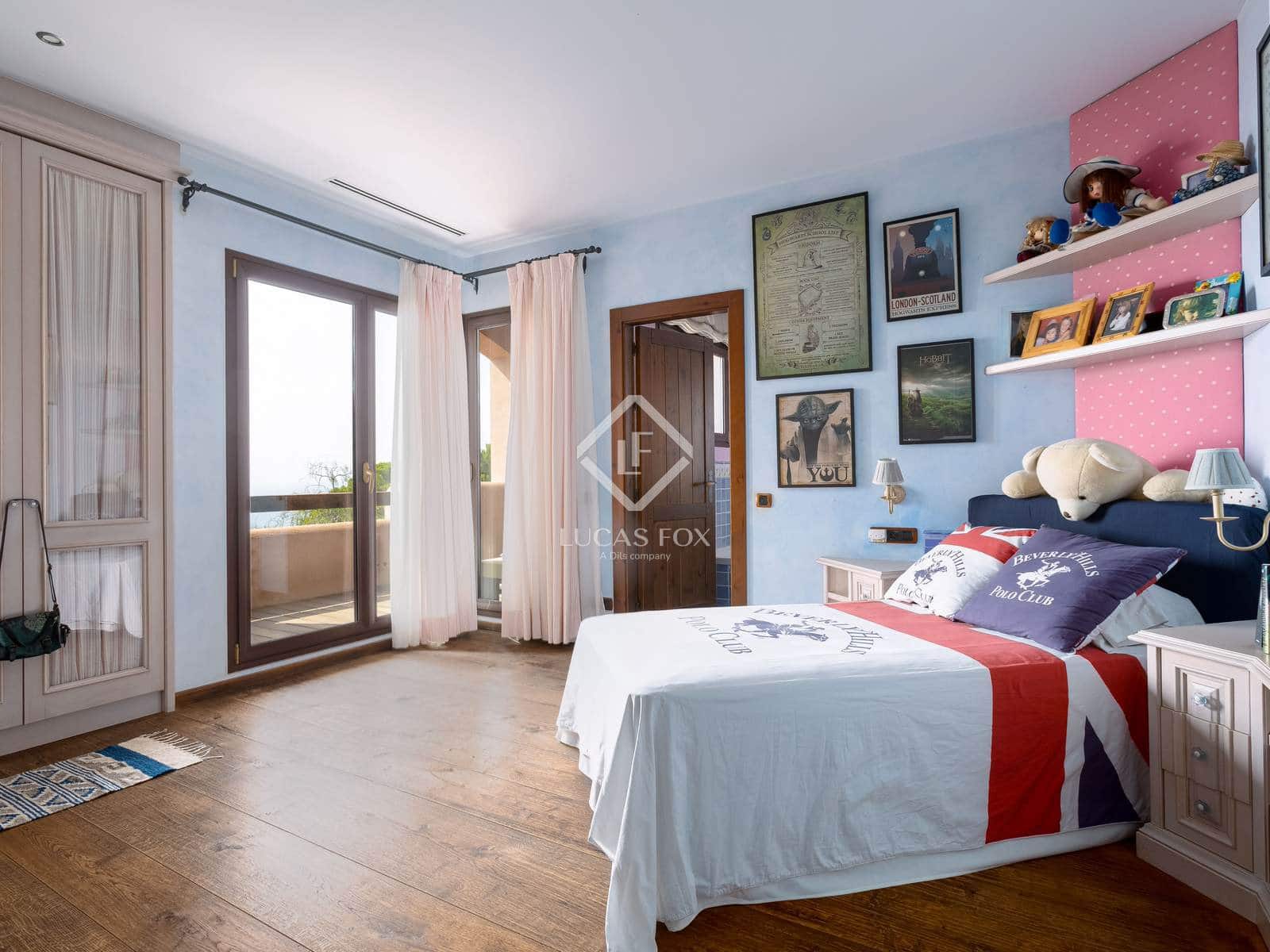 4 soveværelse Villa til salg i Sant Pol de Mar med swimmingpool garage - € 1.800.000 (Ref: 9195189)