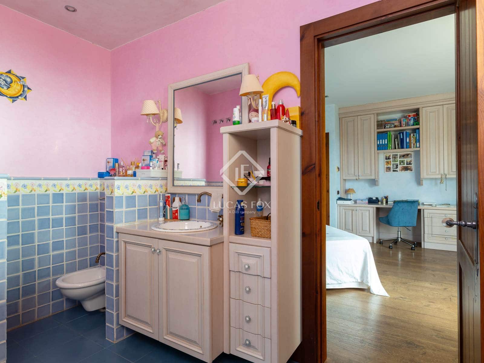 4 soveværelse Villa til salg i Sant Pol de Mar med swimmingpool garage - € 1.800.000 (Ref: 9195189)