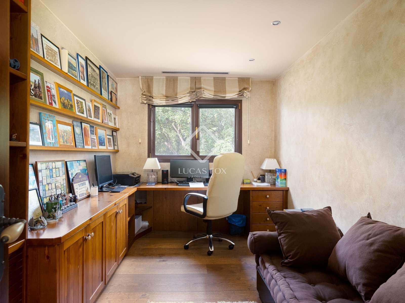 4 soveværelse Villa til salg i Sant Pol de Mar med swimmingpool garage - € 1.800.000 (Ref: 9195189)