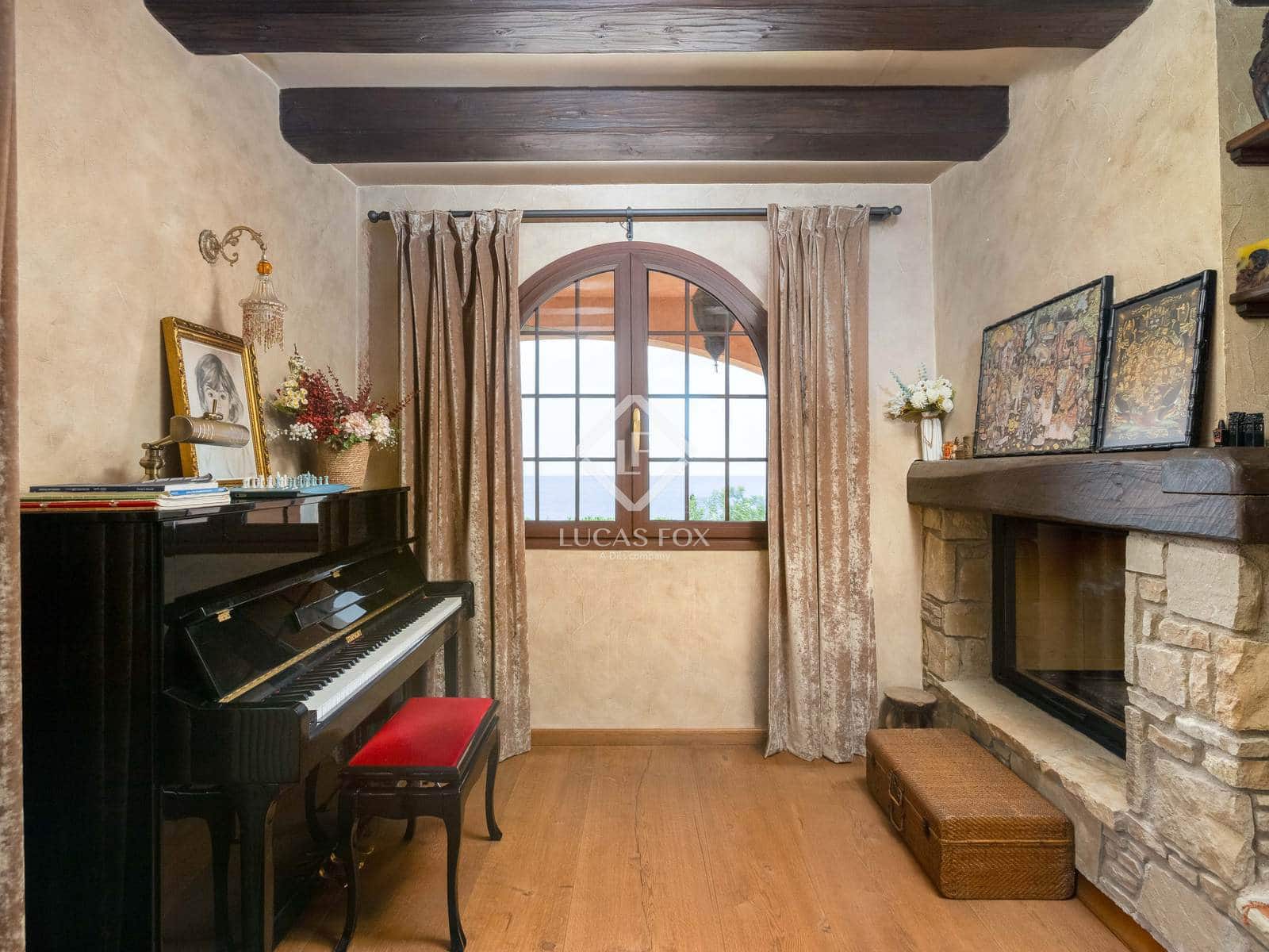 4 soveværelse Villa til salg i Sant Pol de Mar med swimmingpool garage - € 1.800.000 (Ref: 9195189)