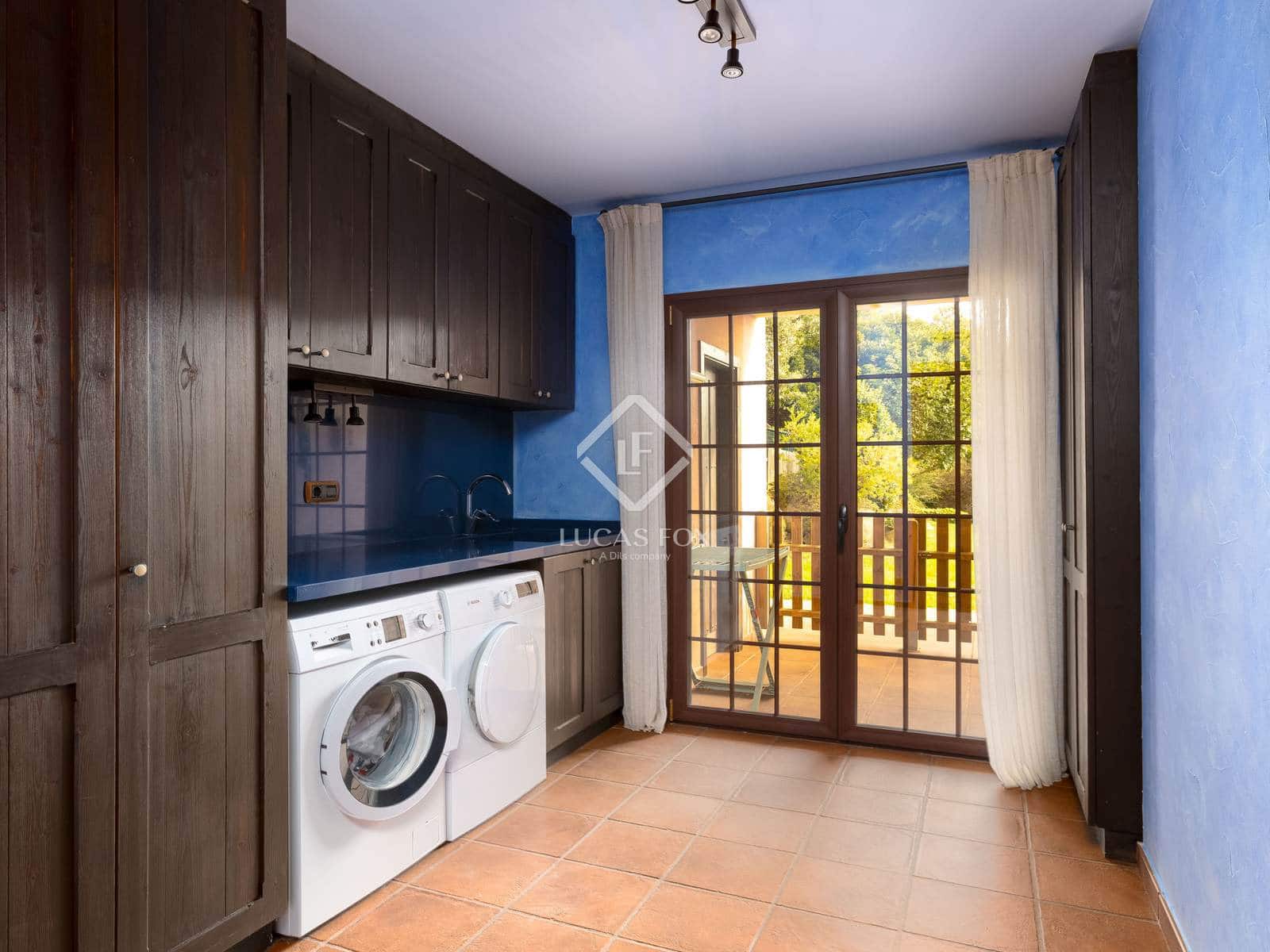 4 soveværelse Villa til salg i Sant Pol de Mar med swimmingpool garage - € 1.800.000 (Ref: 9195189)