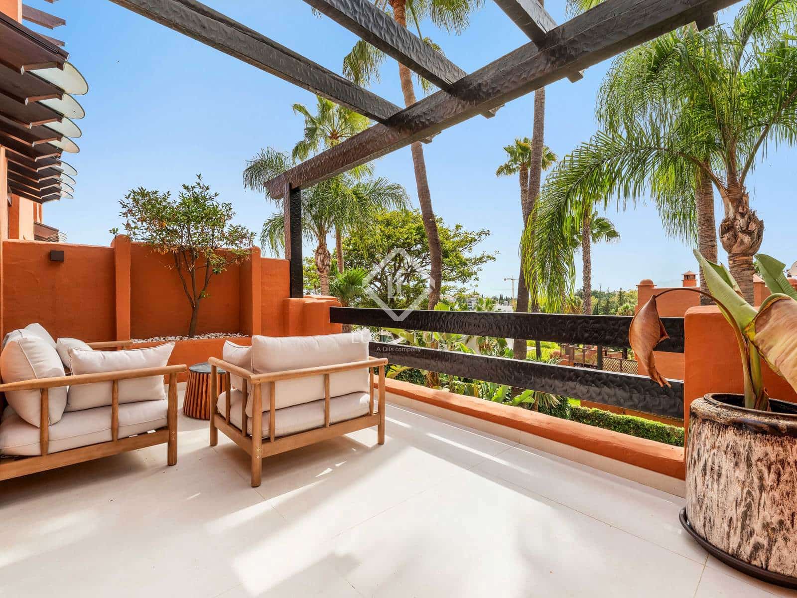 4 slaapkamer Villa te koop in Marbella met zwembad garage - € 2.395.000 (Ref: 9197083)