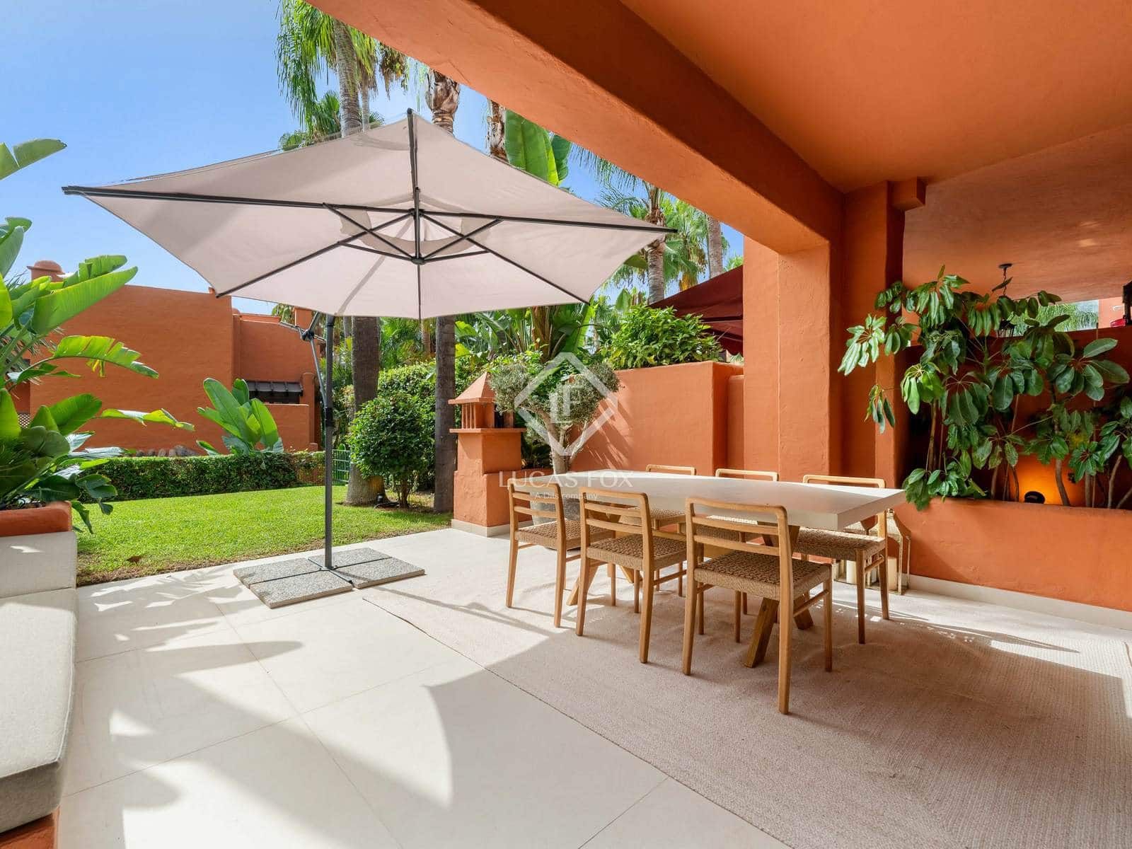 4 slaapkamer Villa te koop in Marbella met zwembad garage - € 2.395.000 (Ref: 9197083)