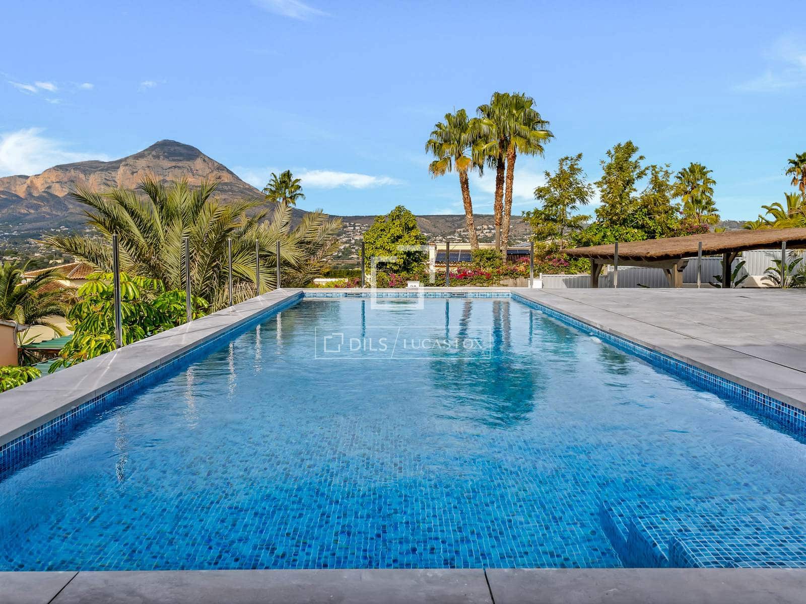 3 soveværelse Villa til salg i Javea / Xabia med swimmingpool garage - € 1.190.000 (Ref: 9197194)