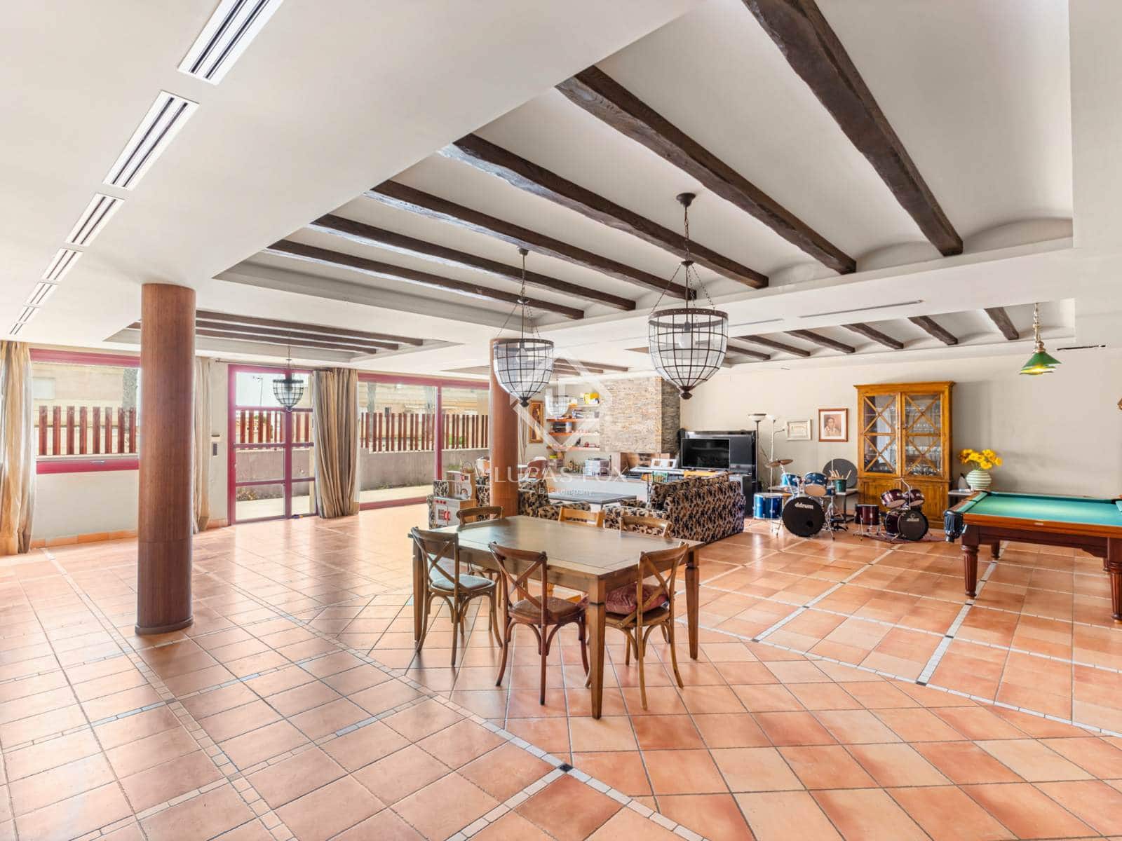 6 bedroom Villa for sale in Alicante / Alacant city with pool garage - € 3,500,000 (Ref: 9197334)