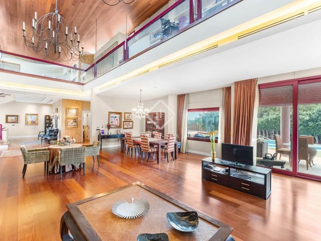 6 Zimmer Villa zu verkaufen in Alicante / Alacant Stadt mit Pool Garage - 3.500.000 € (Ref: 9197334)