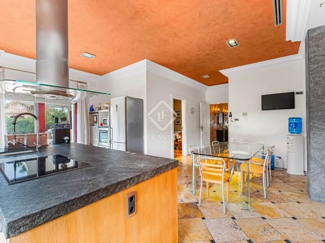 6 Zimmer Villa zu verkaufen in Alicante / Alacant Stadt mit Pool Garage - 3.500.000 € (Ref: 9197334)