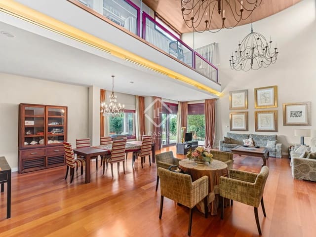 6 Zimmer Villa zu verkaufen in Alicante / Alacant Stadt mit Pool Garage - 3.500.000 € (Ref: 9197334)