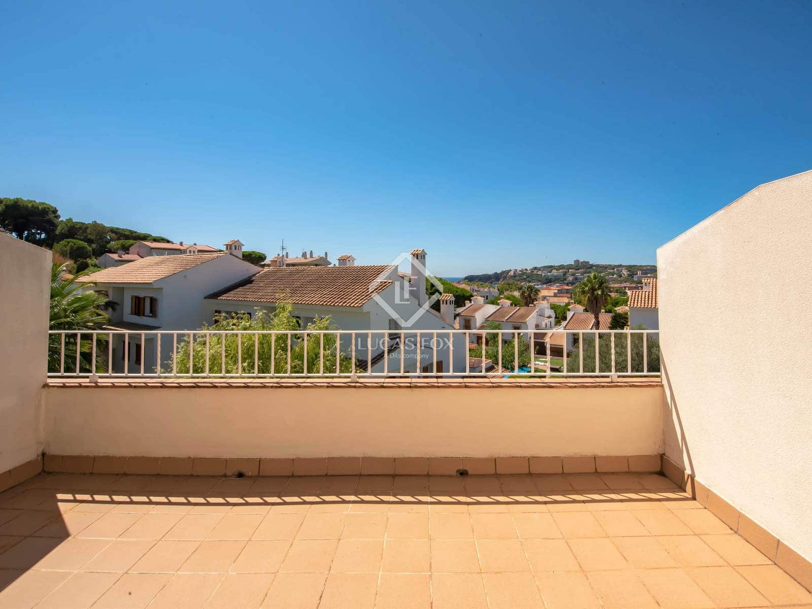 3 soveværelse Villa til salg i S'Agaro med swimmingpool garage - € 580.000 (Ref: 9198157)