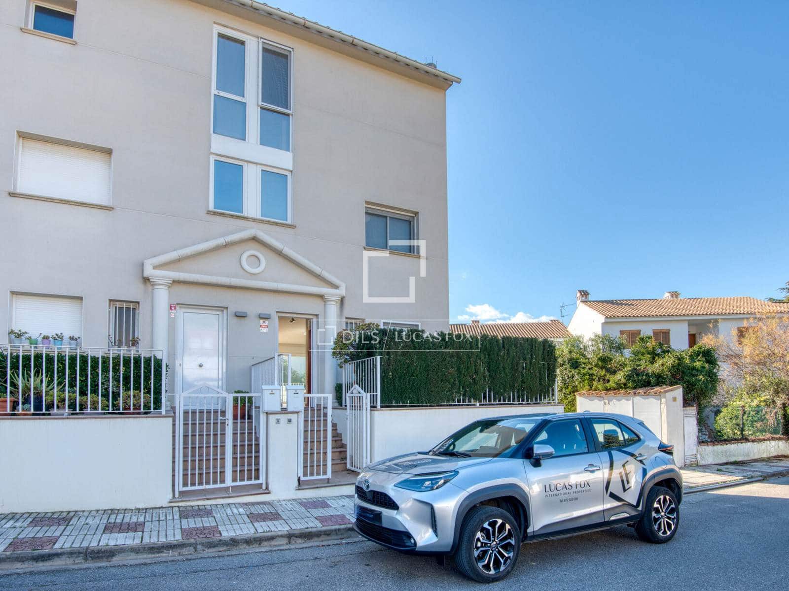 3 soveværelse Villa til salg i S'Agaro med swimmingpool garage - € 580.000 (Ref: 9198157)