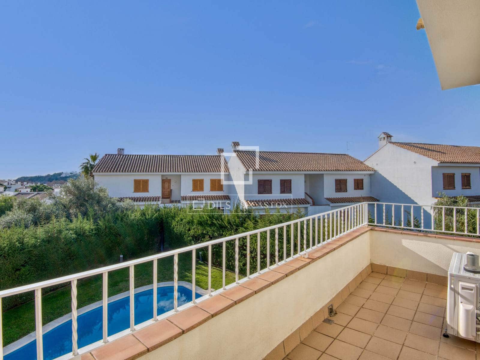 3 soveværelse Villa til salg i S'Agaro med swimmingpool garage - € 580.000 (Ref: 9198157)