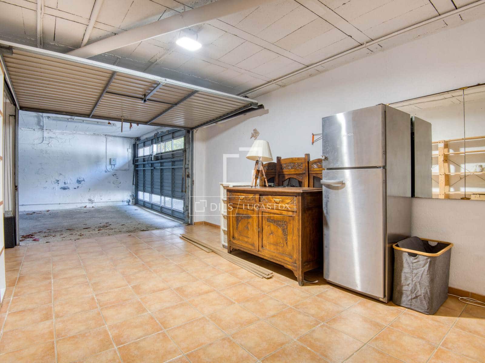 3 soveværelse Villa til salg i S'Agaro med swimmingpool garage - € 580.000 (Ref: 9198157)