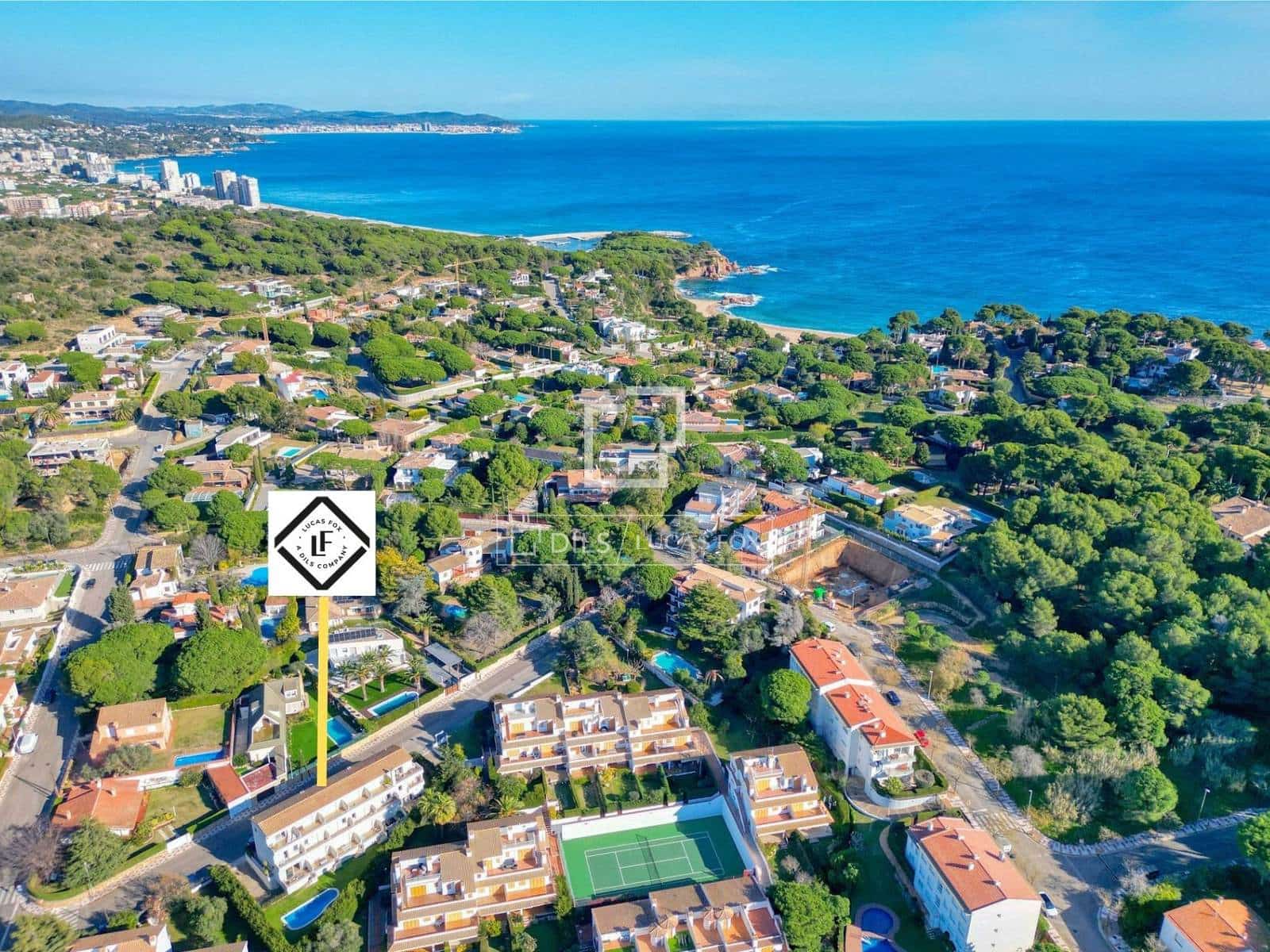 3 soveværelse Villa til salg i S'Agaro med swimmingpool garage - € 580.000 (Ref: 9198157)