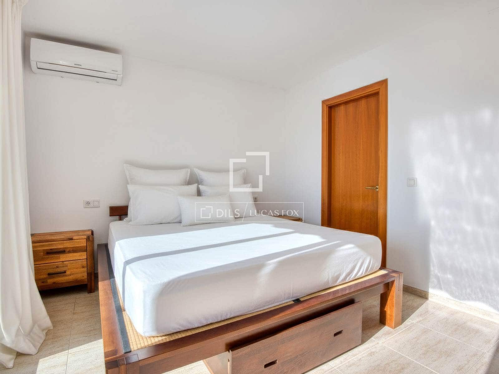 3 soveværelse Villa til salg i S'Agaro med swimmingpool garage - € 580.000 (Ref: 9198157)