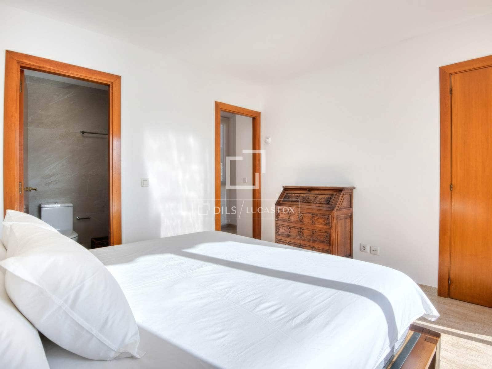 3 soveværelse Villa til salg i S'Agaro med swimmingpool garage - € 580.000 (Ref: 9198157)