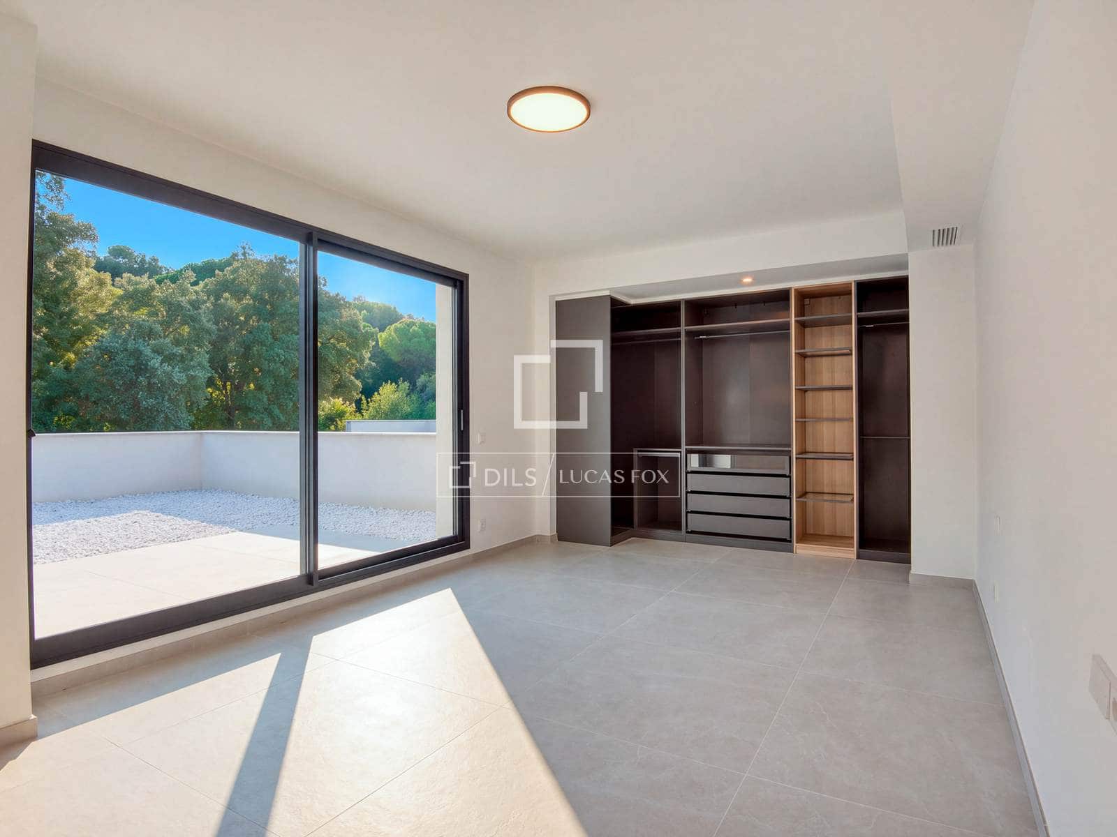 4 slaapkamer Villa te koop in Calonge i Sant Antoni met zwembad garage - € 830.000 (Ref: 9198158)