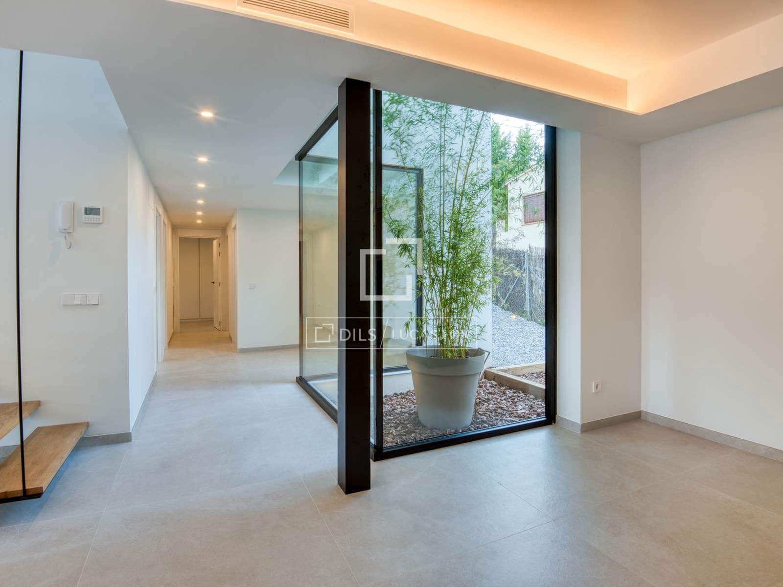 4 slaapkamer Villa te koop in Calonge i Sant Antoni met zwembad garage - € 830.000 (Ref: 9198158)