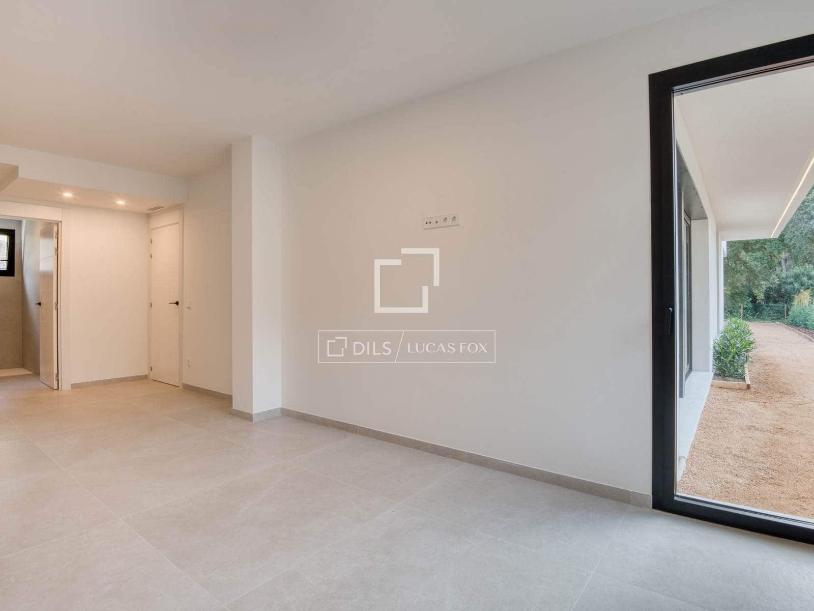 4 slaapkamer Villa te koop in Calonge i Sant Antoni met zwembad garage - € 830.000 (Ref: 9198158)