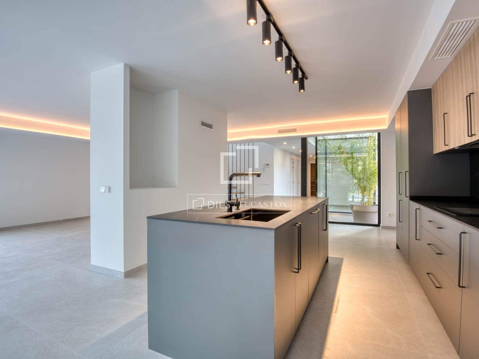 4 slaapkamer Villa te koop in Calonge i Sant Antoni met zwembad garage - € 830.000 (Ref: 9198158)