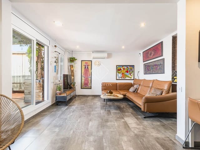 1 bedroom Penthouse for sale in Barcelona city - € 593,000 (Ref: 9199781)