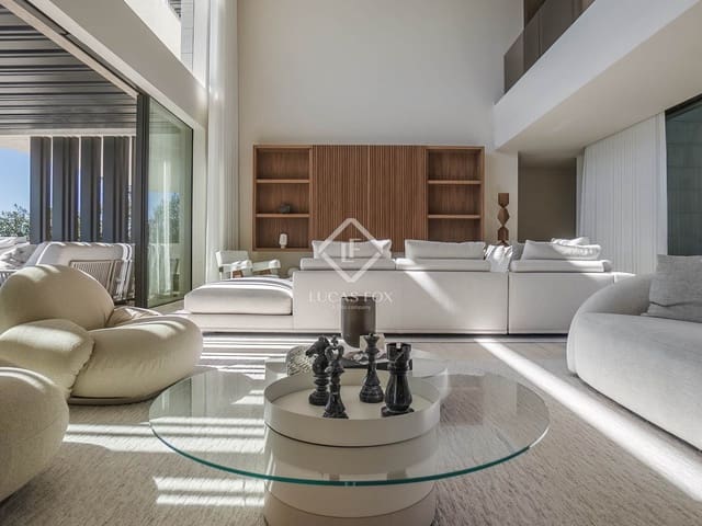 5 slaapkamer Villa te koop in Sotogrande, San Roque met zwembad - € 8.900.000 (Ref: 9199782)