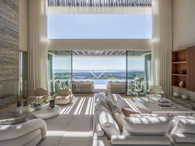 5 slaapkamer Villa te koop in Sotogrande, San Roque met zwembad - € 8.900.000 (Ref: 9199782)