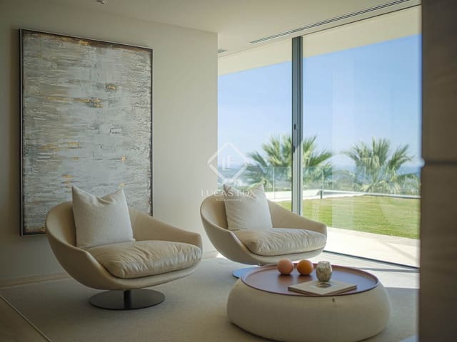 5 slaapkamer Villa te koop in Sotogrande, San Roque met zwembad - € 8.900.000 (Ref: 9199782)