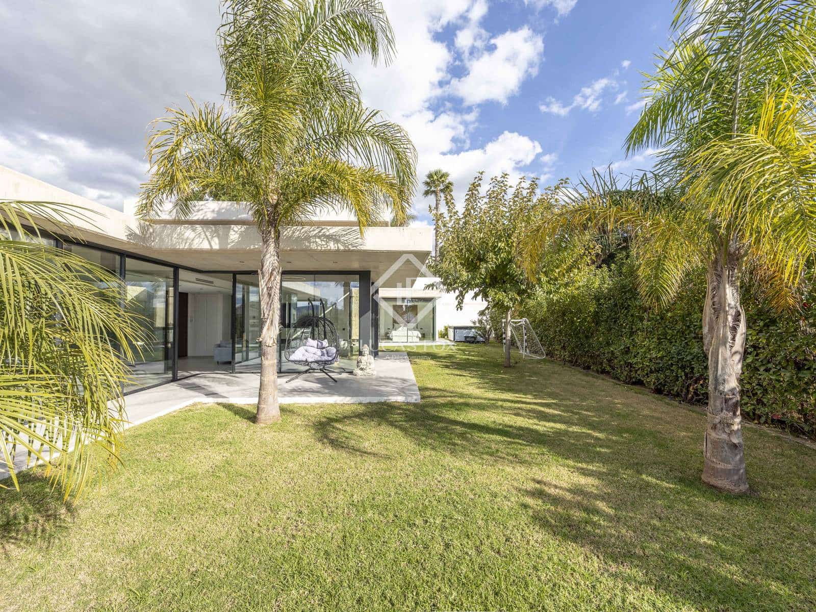 5 soverom Villa til salgs i L'Eliana med svømmebasseng garasje - € 1 399 000 (Ref: 9199783)