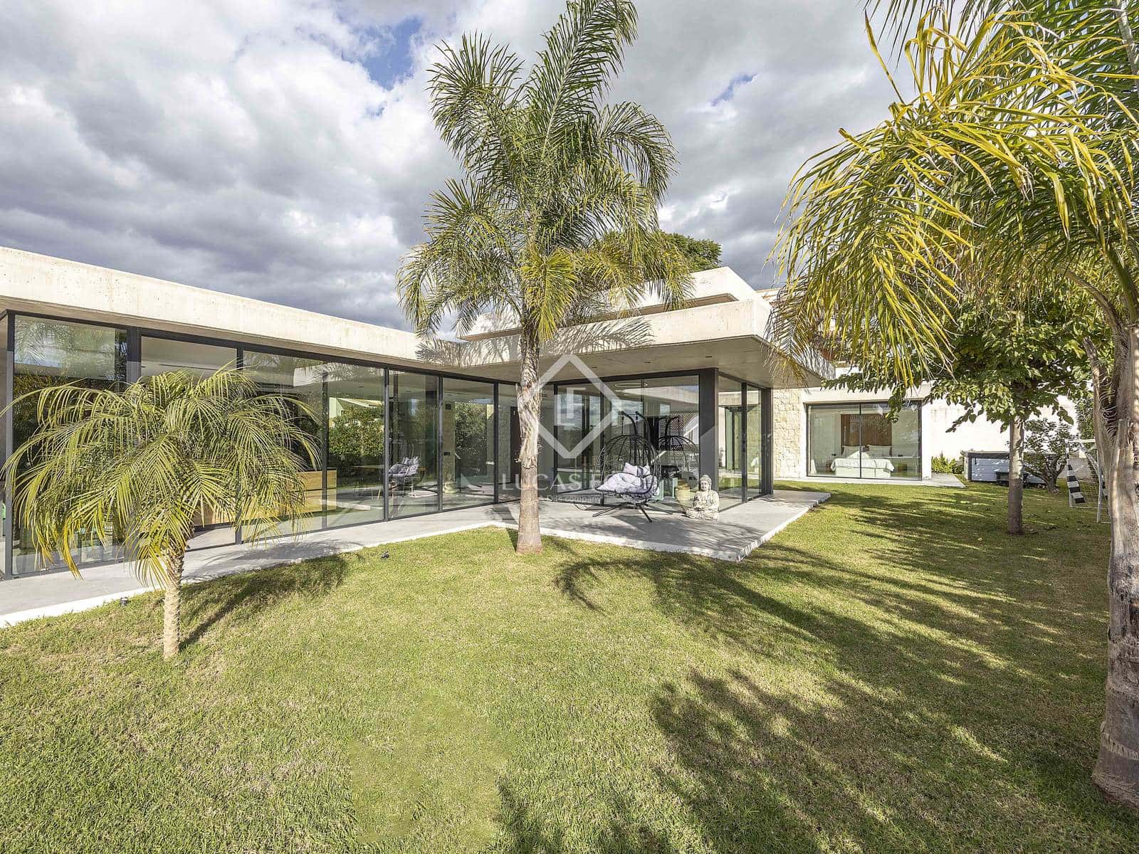 5 soverom Villa til salgs i L'Eliana med svømmebasseng garasje - € 1 399 000 (Ref: 9199783)