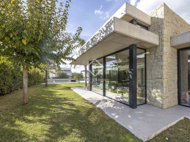 5 Zimmer Villa zu verkaufen in L'Eliana mit Pool Garage - 1.399.000 € (Ref: 9199783)