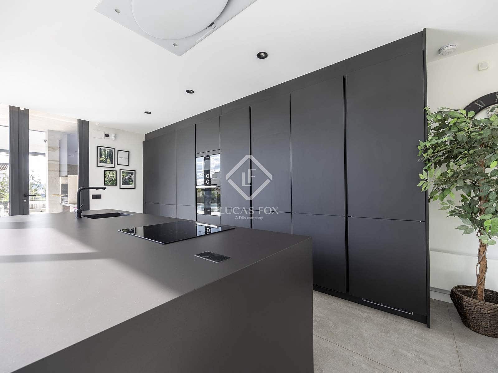 5 soverom Villa til salgs i L'Eliana med svømmebasseng garasje - € 1 399 000 (Ref: 9199783)