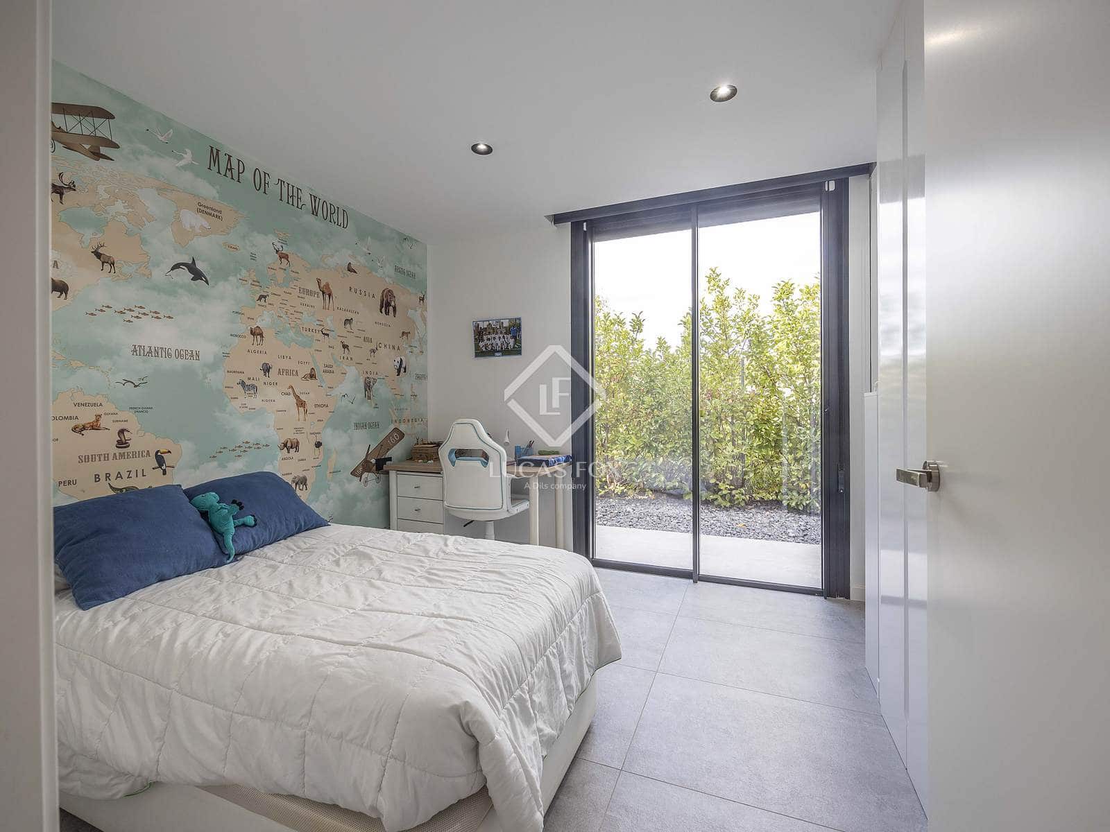 5 soverom Villa til salgs i L'Eliana med svømmebasseng garasje - € 1 399 000 (Ref: 9199783)