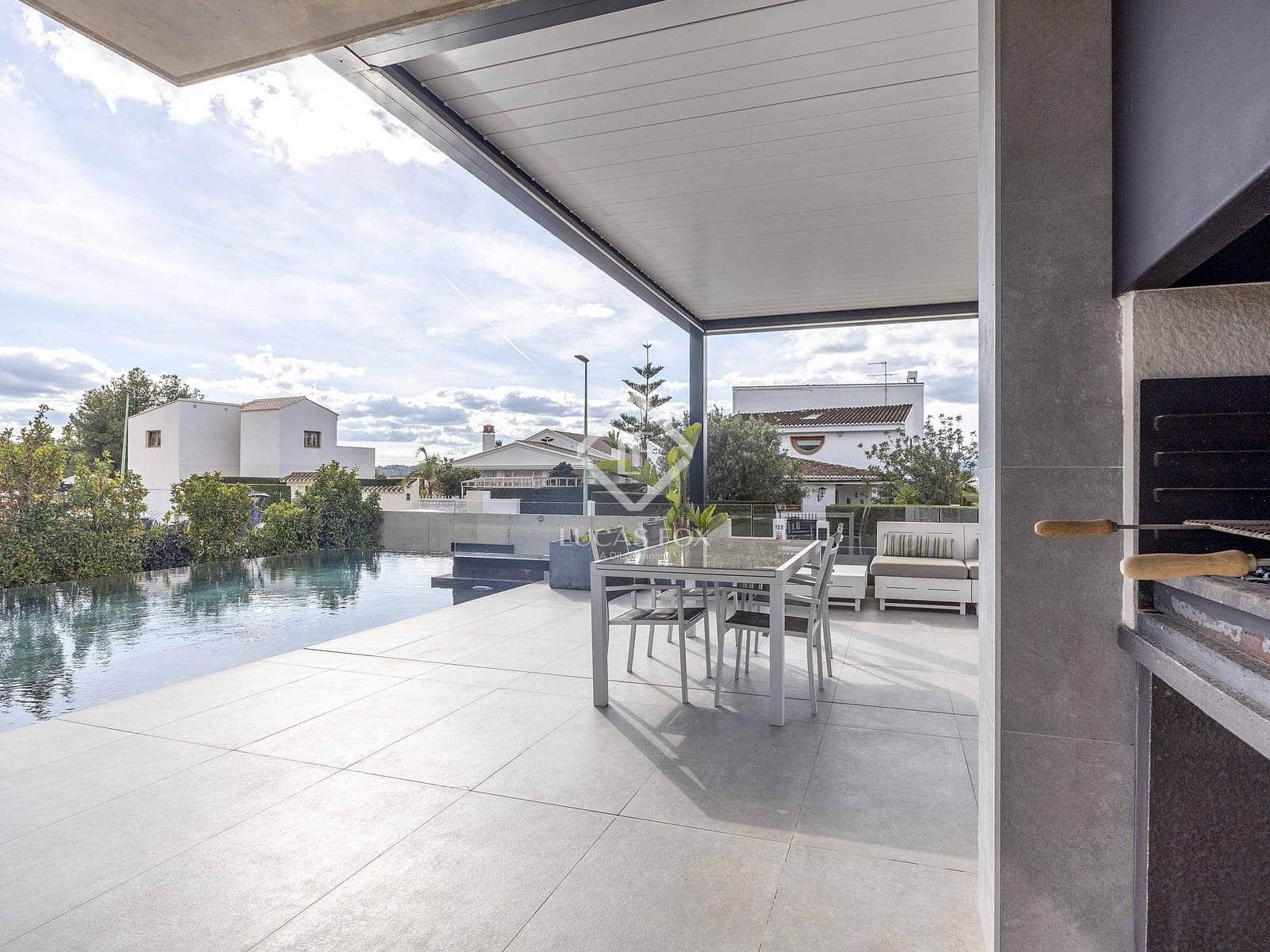 5 soverom Villa til salgs i L'Eliana med svømmebasseng garasje - € 1 399 000 (Ref: 9199783)