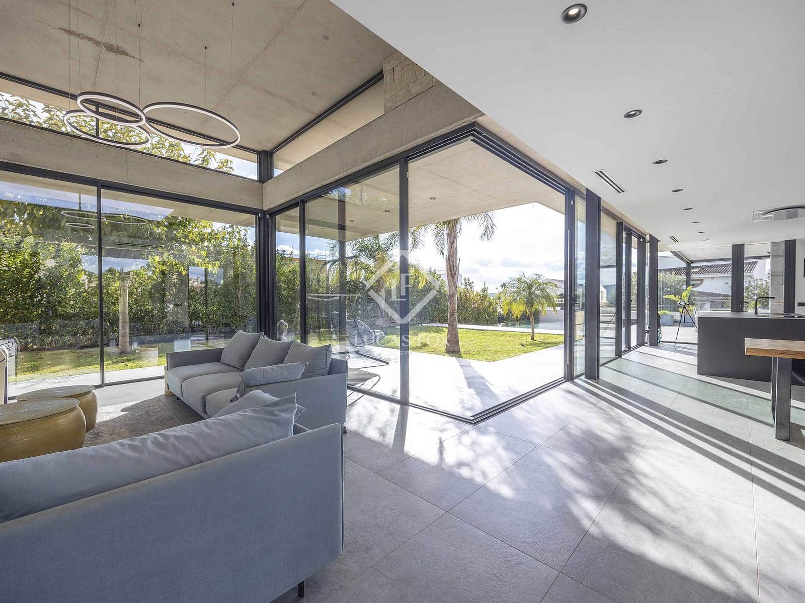 5 soverom Villa til salgs i L'Eliana med svømmebasseng garasje - € 1 399 000 (Ref: 9199783)