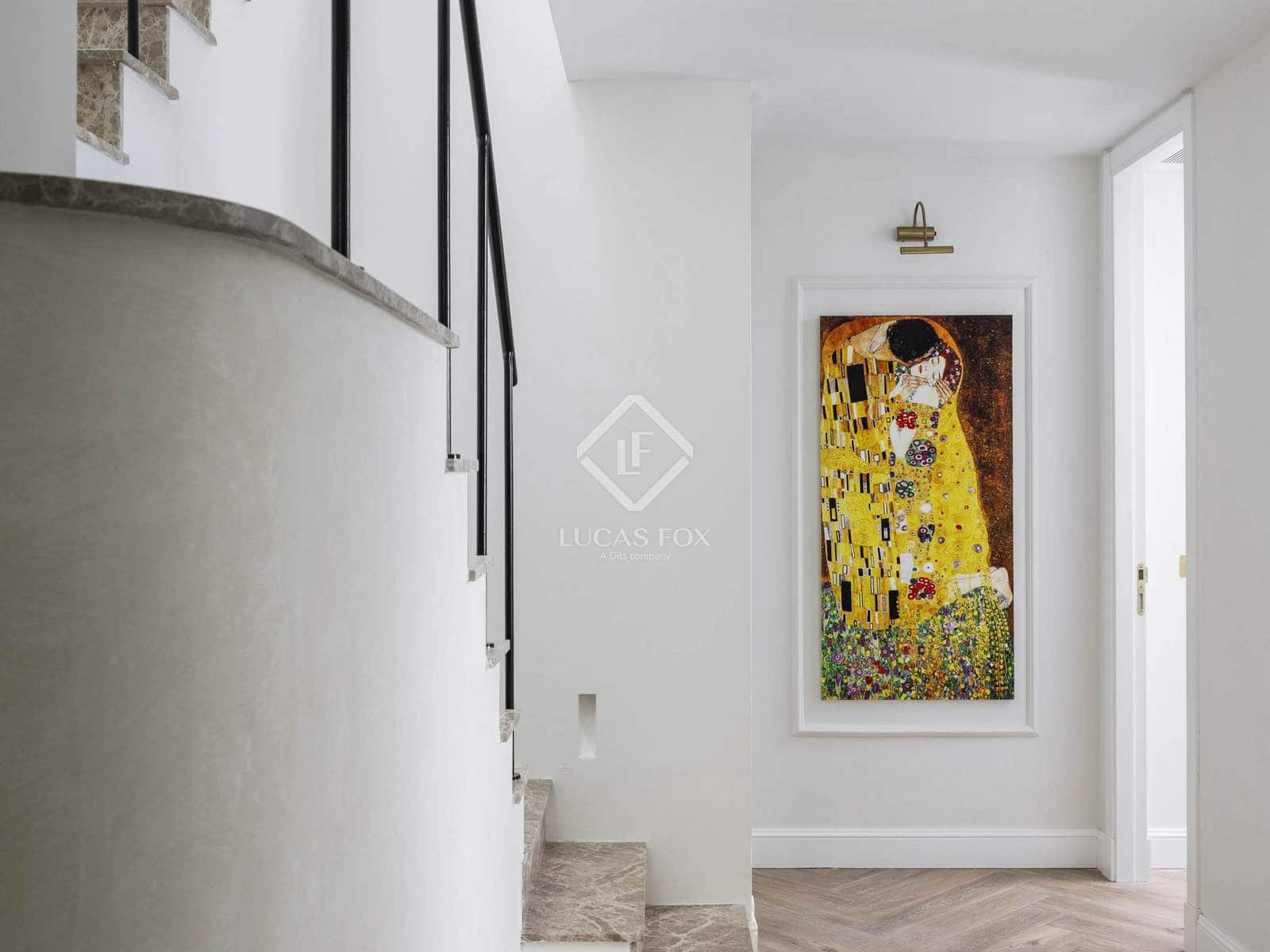 2 soveværelse Penthouse til salg i Madrid by med swimmingpool garage - € 5.900.000 (Ref: 9199923)