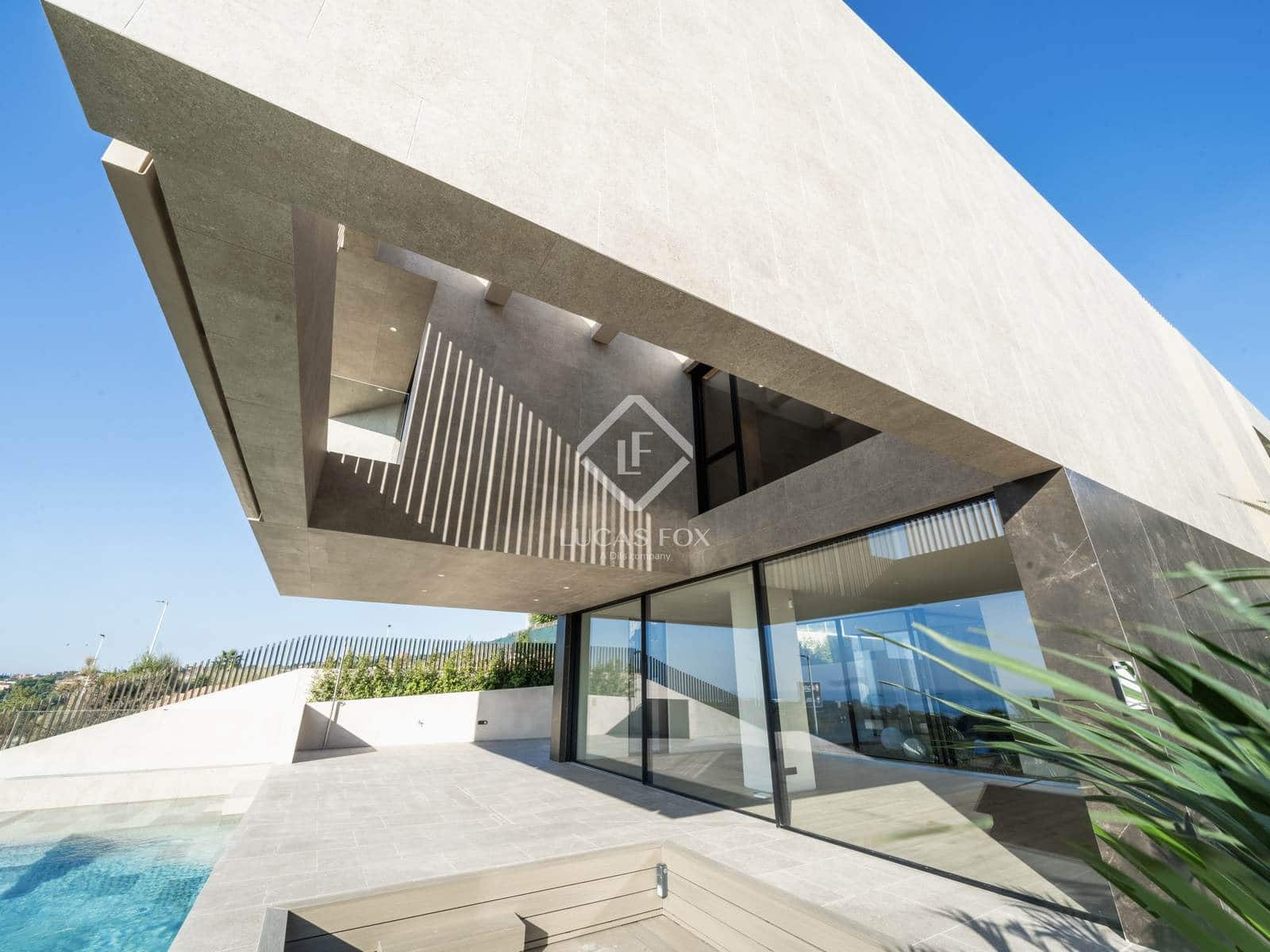 4 sypialnia Willa na sprzedaż w Teia z basenem garażem - 4 900 000 € (Ref: 9200013)