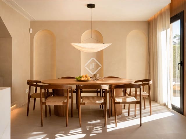 4 slaapkamer Villa te koop in San Pedro de Alcantara, Marbella met zwembad garage - € 1.595.000 (Ref: 9200857)